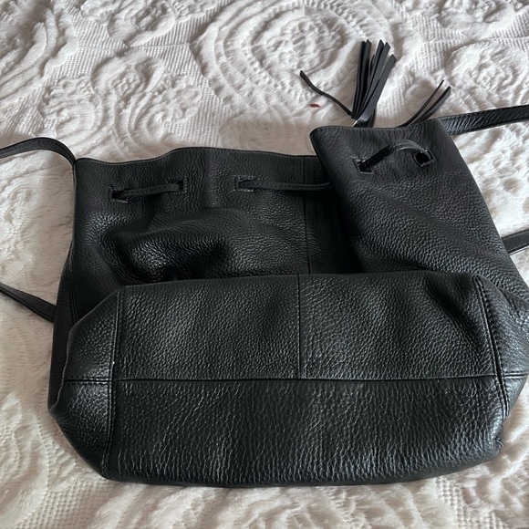 Kate spade bucket bag, excellent condition barely used. - Picture 3 of 3